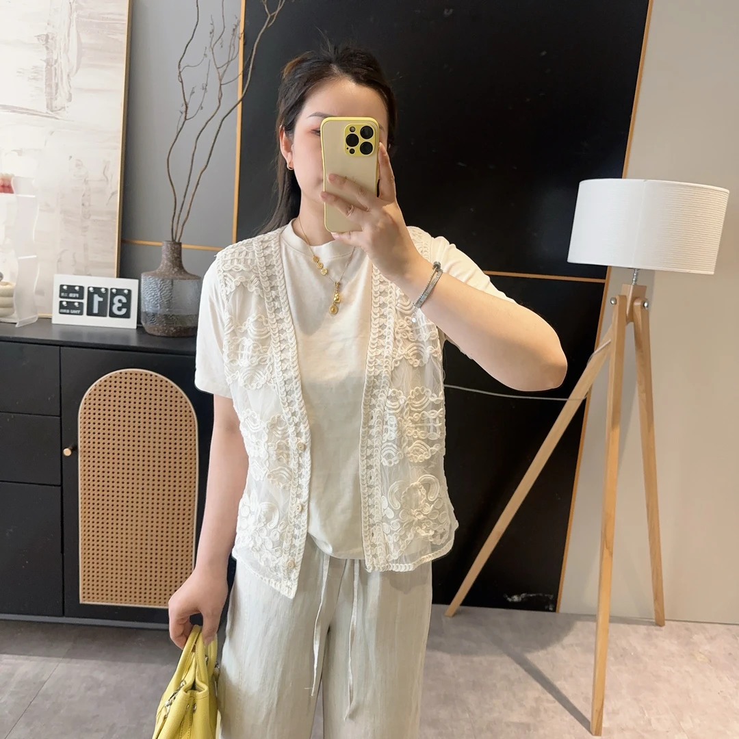 【欧加恋恋】2025夏季法式镂空钩花针织马甲配T恤两件套 T25041338