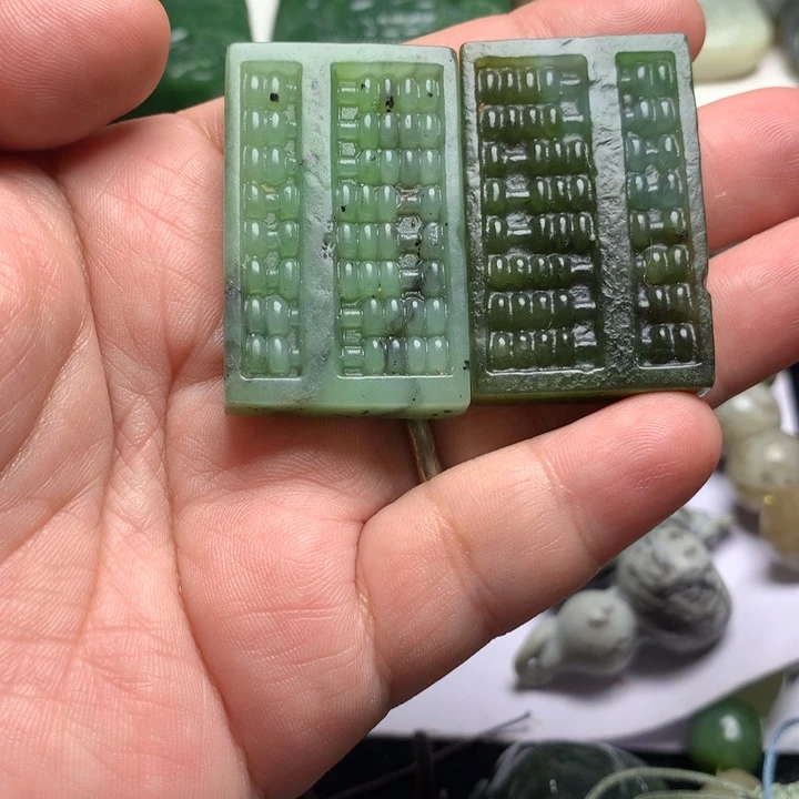 和田玉（糖玉）未镶嵌颈饰