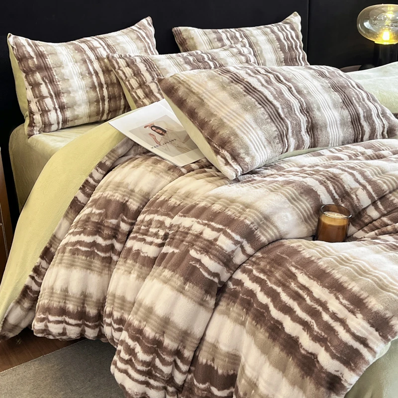 路约威格轻奢四件套冬季保暖被套床单加厚珊瑚绒床上用品简约