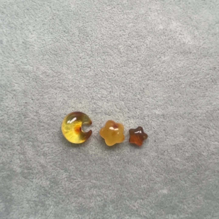 裸石琥珀未镶嵌王****?天然蜜蜡配件