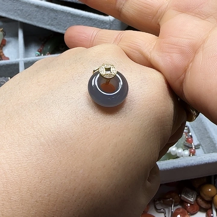 凤***飘和田玉银S925镶嵌颈饰