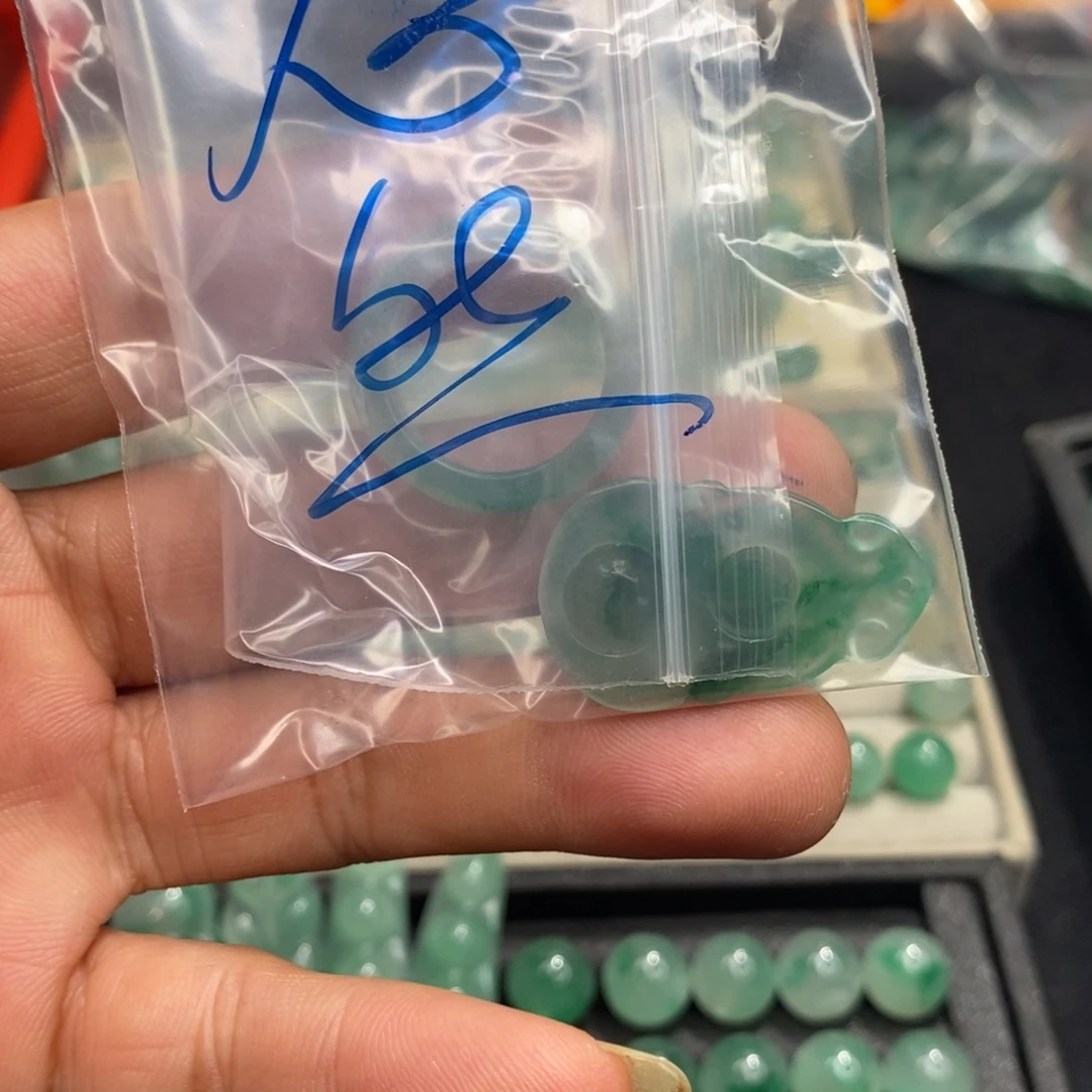 未镶嵌手串石英质玉悠**b