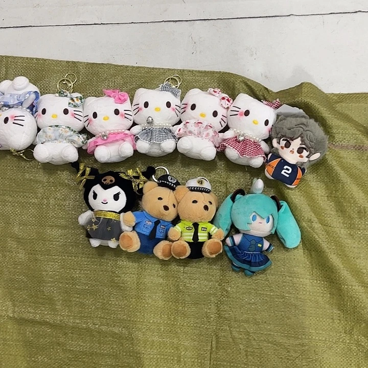 最***）毛绒如图十一个小公仔