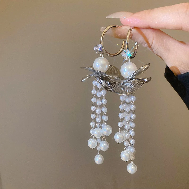 铜合金耳饰 荷叶珠珠流苏时尚耳环长款秋冬高级感优雅百搭耳坠