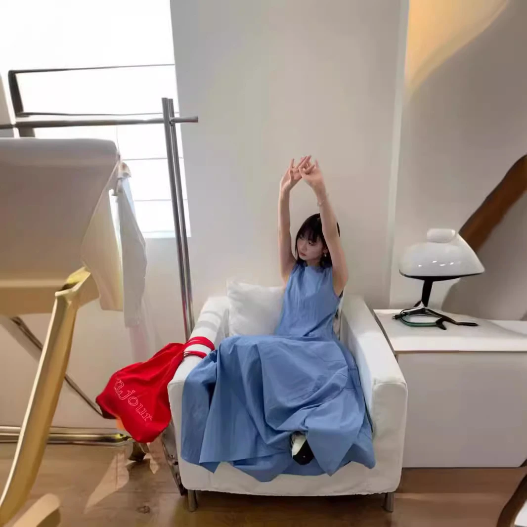 原版口袋简约蓝色背心连衣裙女装2024夏季宽松休闲大摆裙气质长裙