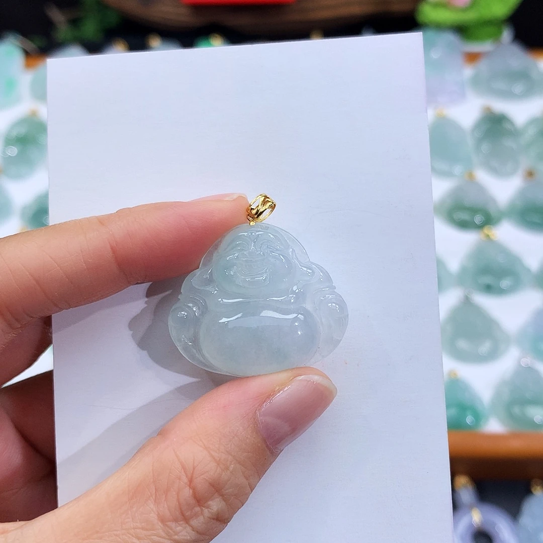 翡翠18K金镶嵌颈饰翡翠吊坠