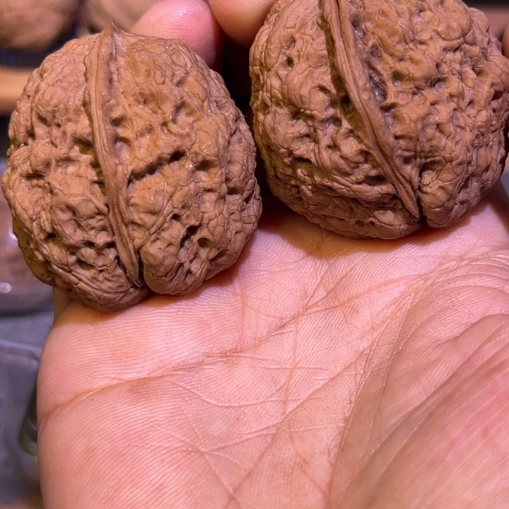 把件文玩核桃红旺云铁40号37mm