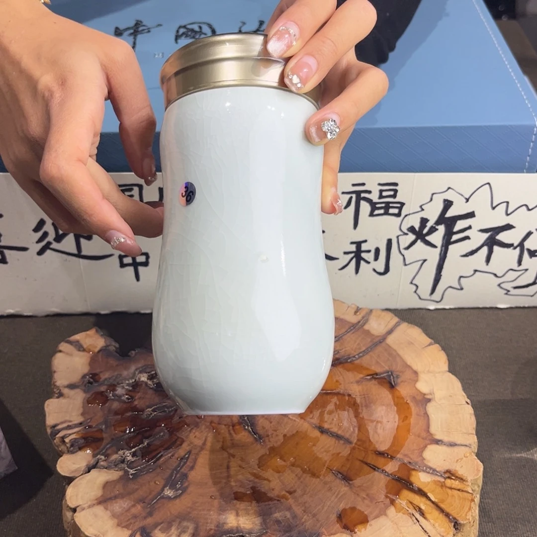 摆件哈哈哈哈哈哈哈哈哈哈哈