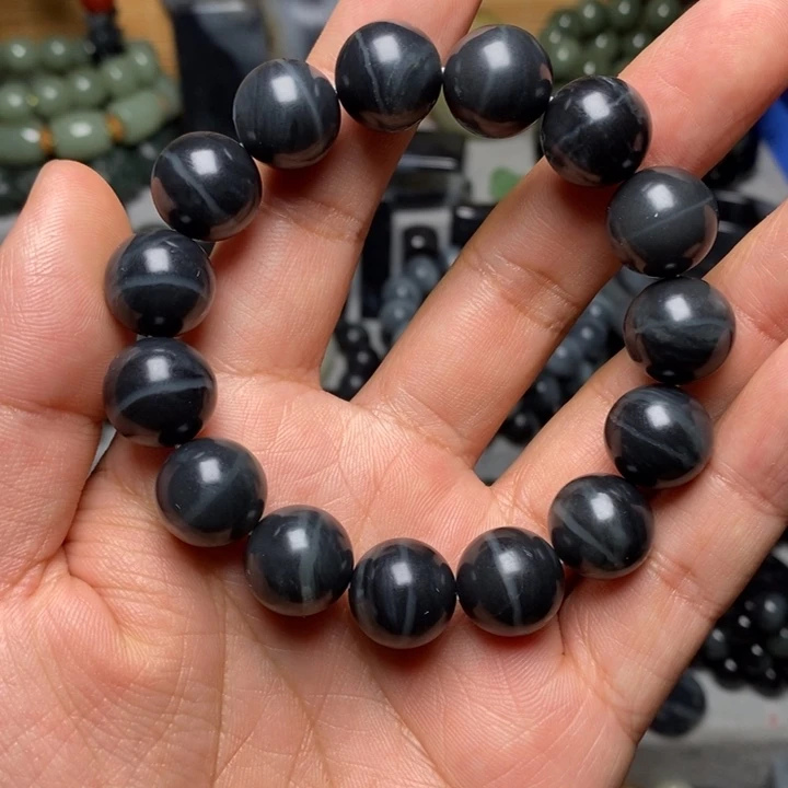 克***心和田玉（墨玉）未镶嵌颈饰