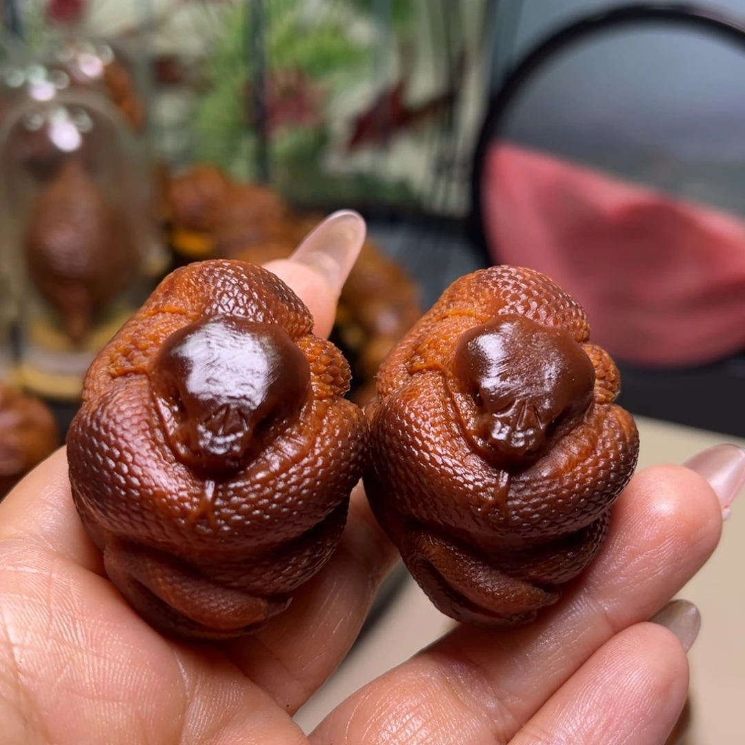 橄榄核手串/手链玉化蛇一对