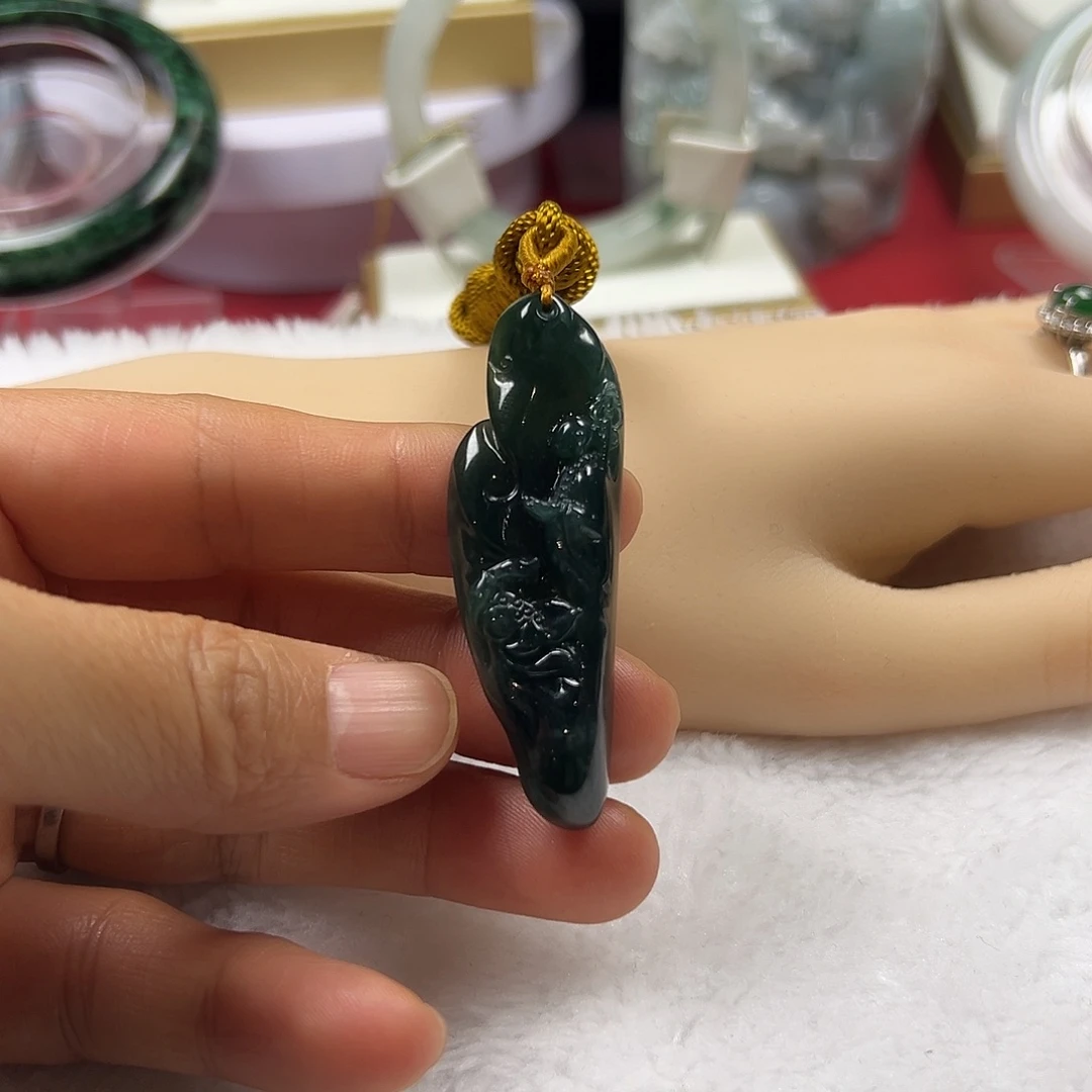 颈饰未镶嵌翡翠缅甸天然A货翡翠老蓝水悟到吊坠