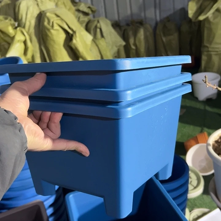 蓝色方形球根盆26外径19高3个盆