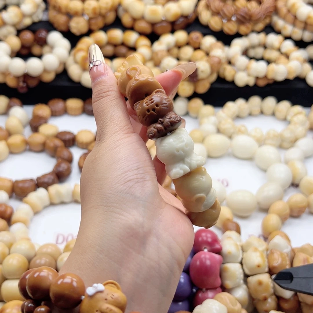 吊坠白玉菩提多宝色老虎猫24-25