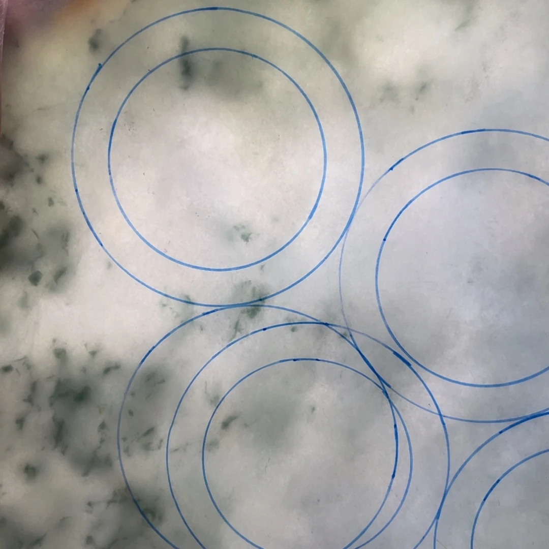 定制翡翠未镶嵌翡翠手镯