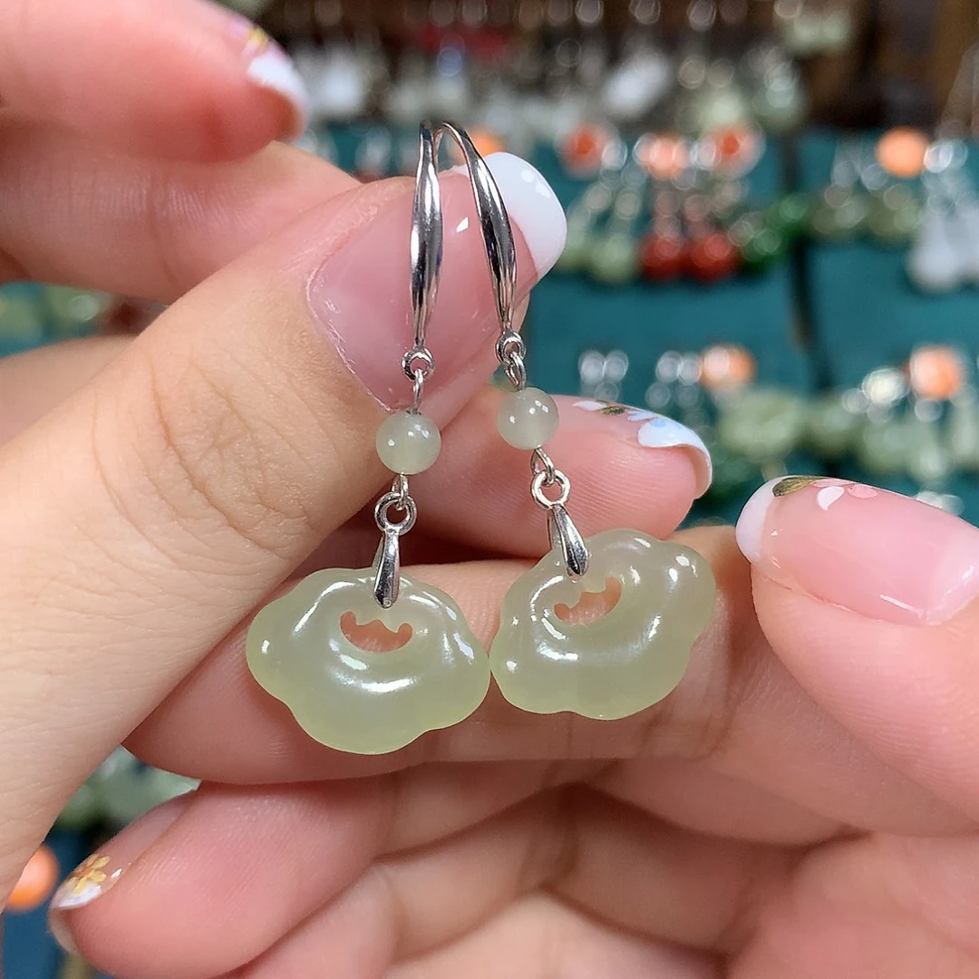 和田玉银S925镶嵌耳饰祥云如意卡16mm左右