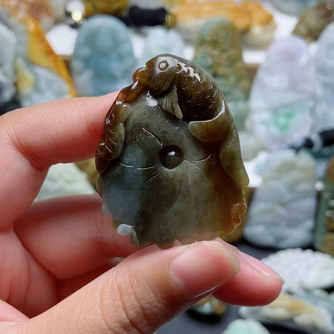 翡翠未镶嵌颈饰翡翠