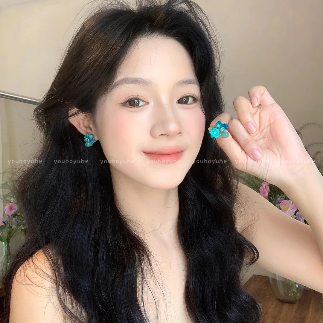 铜合金耳饰 蓝色方糖花朵耳钉女轻奢高级感独特耳环度假小众耳饰