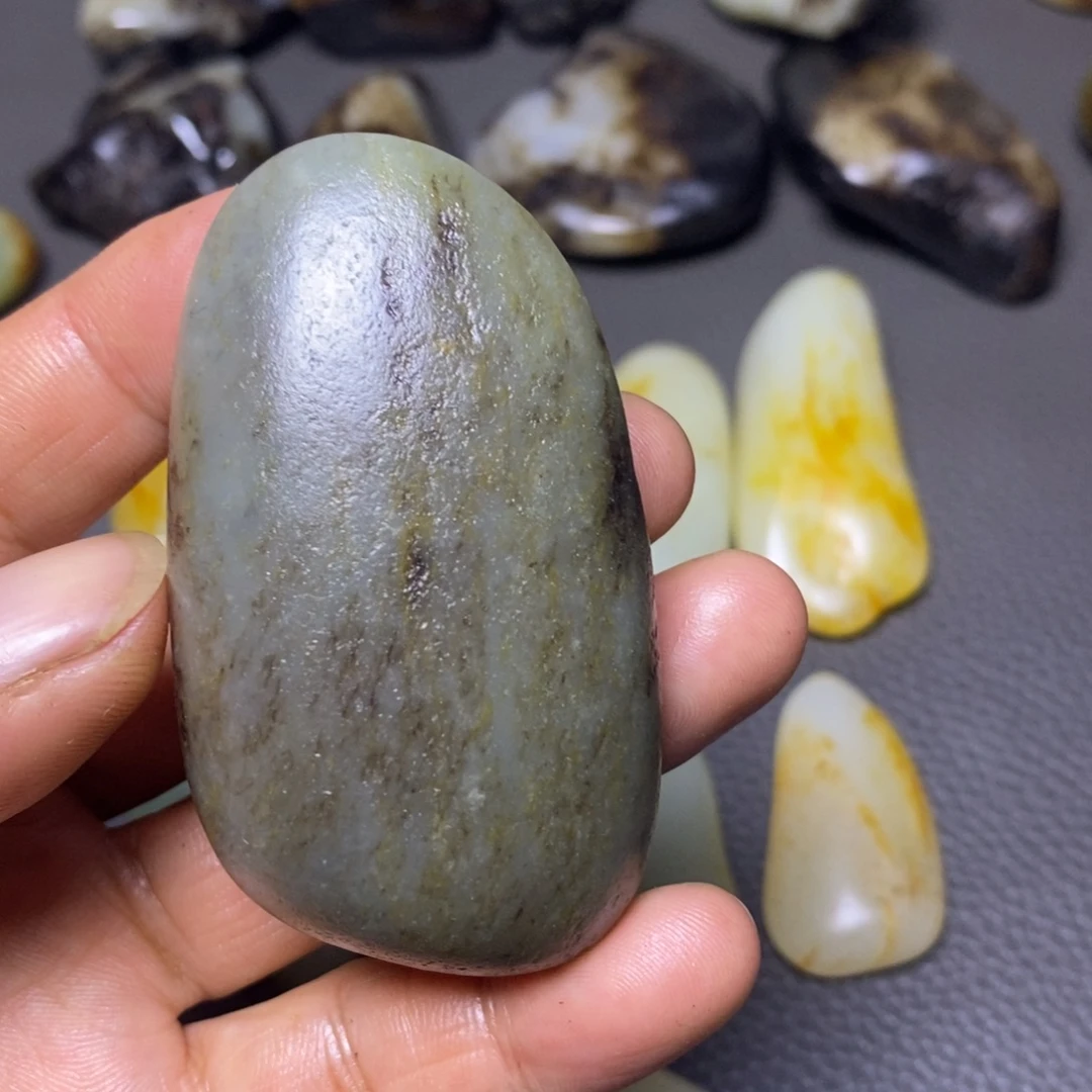 和田玉（糖玉）未镶嵌挂件