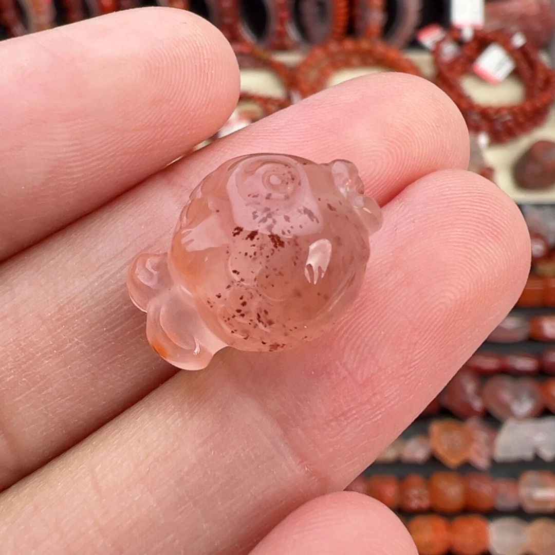 南红玛瑙未镶嵌颈饰嘟嘟鱼