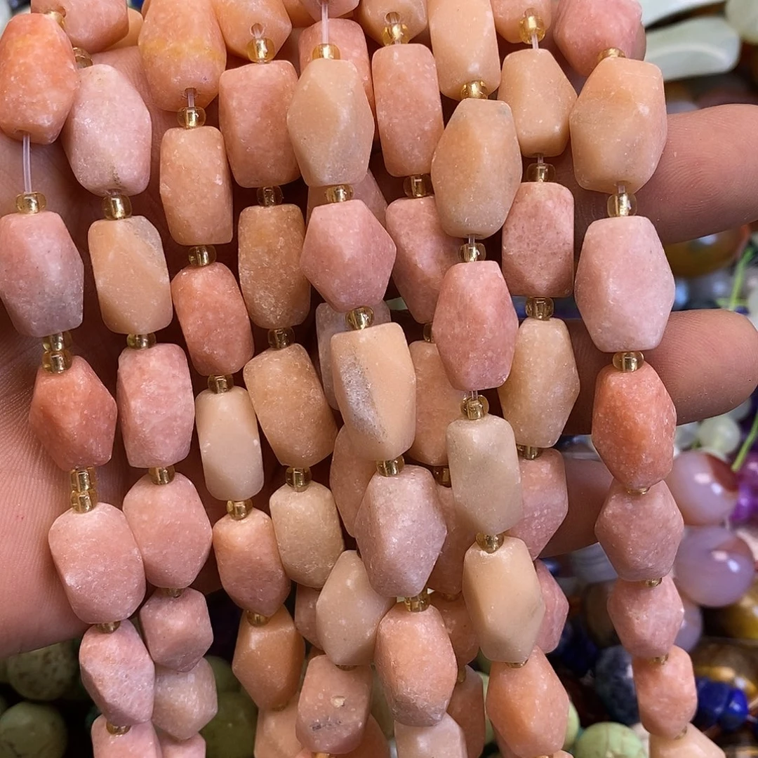 玛瑙/玉髓未镶嵌珠宝半成品粉东陵切面珠一条装
