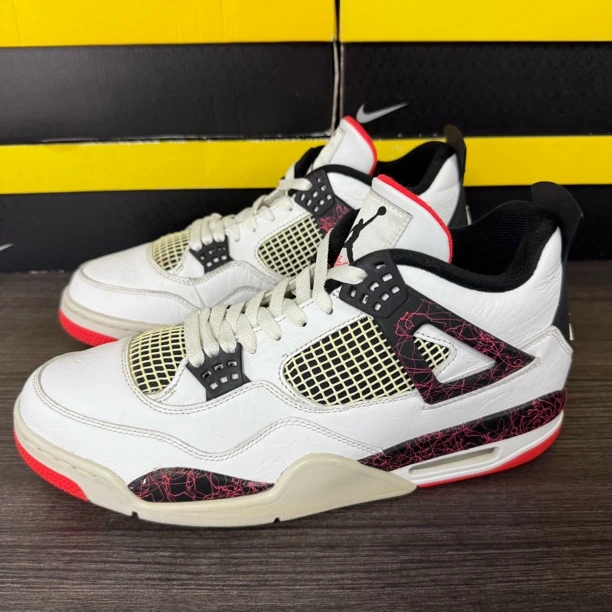 95新 MM6 原盒46码 AJ4热熔岩 Jordan 球鞋