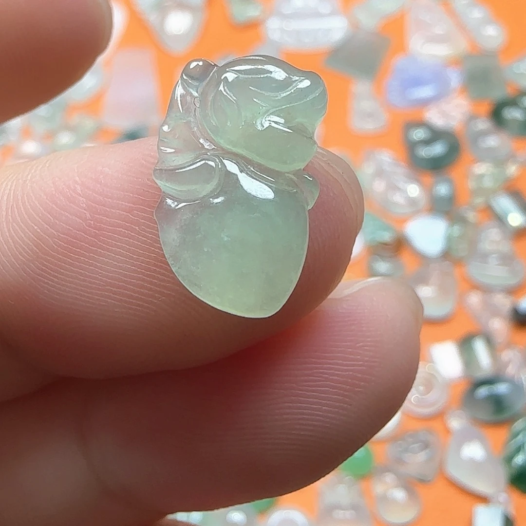 定制翡翠未镶嵌翡翠