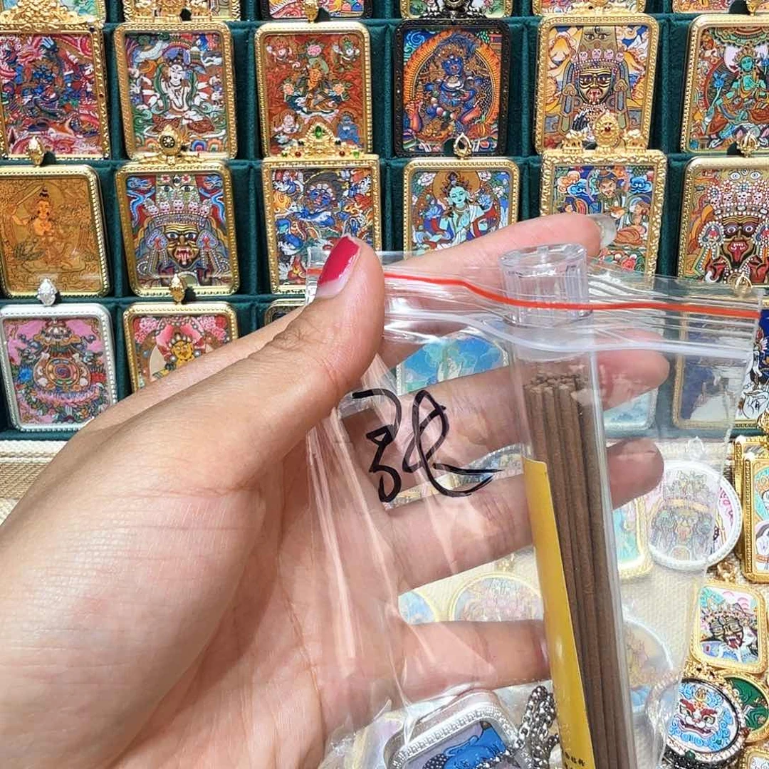 吊坠热贡纯手绘唐卡非遗文化