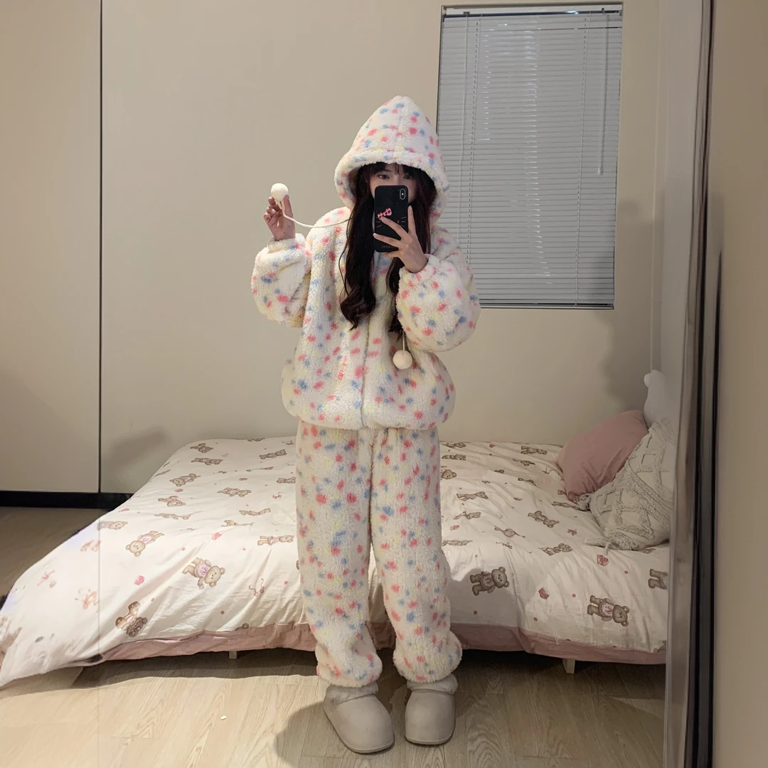 少女珊瑚绒睡衣女冬季加绒加厚2025新款连帽大码可外穿家居服套装