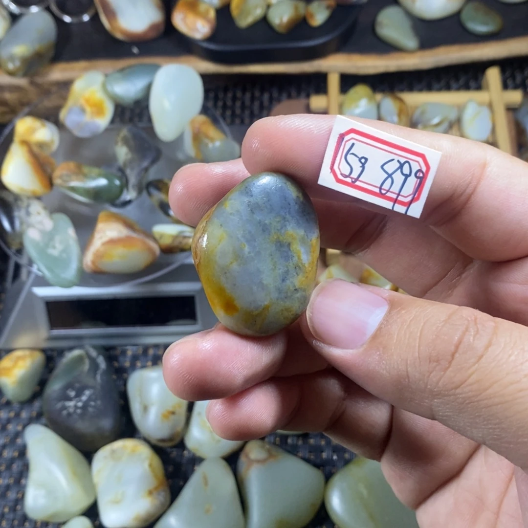 和田玉（糖玉）未镶嵌挂件
