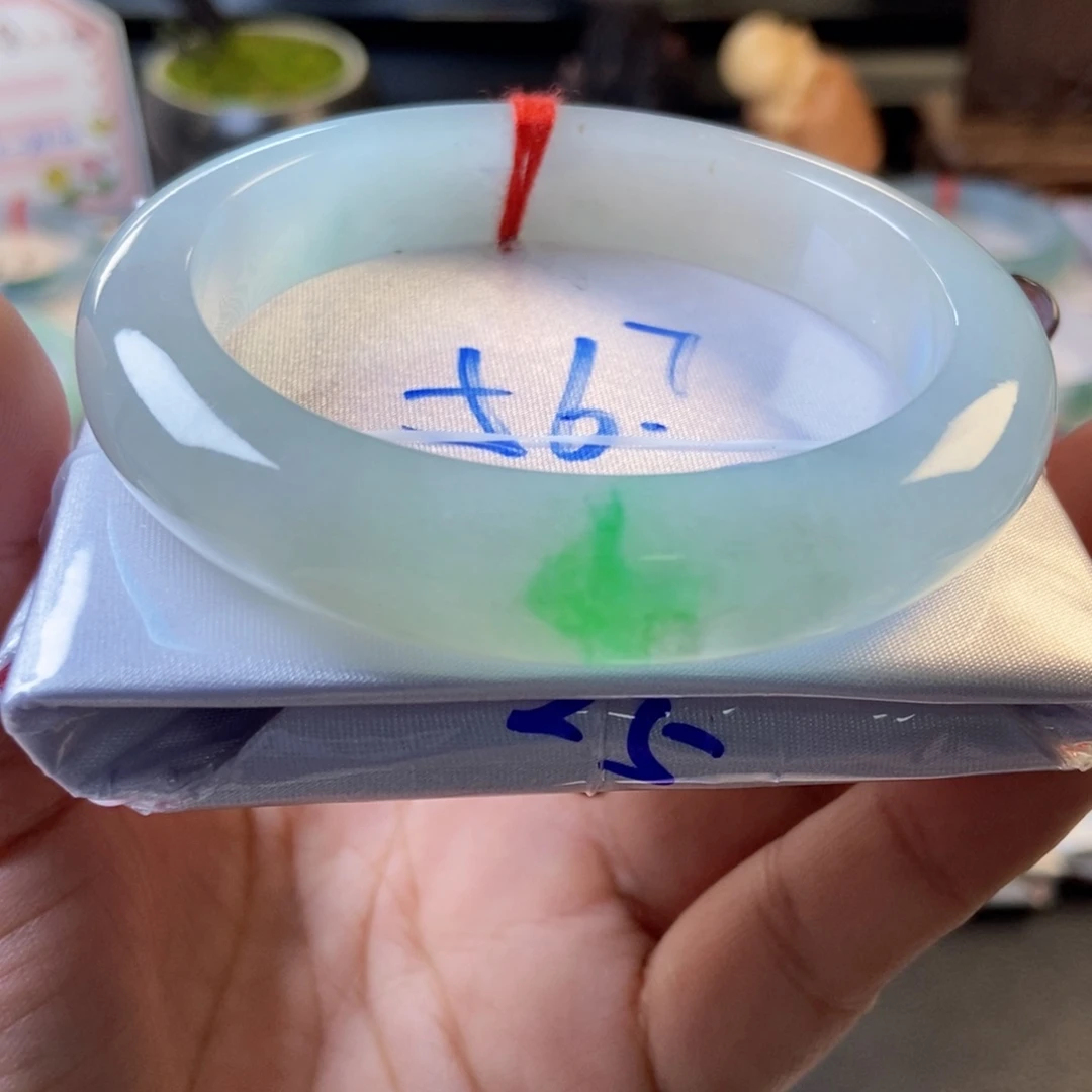 翡翠未镶嵌手镯41冰透飘翠