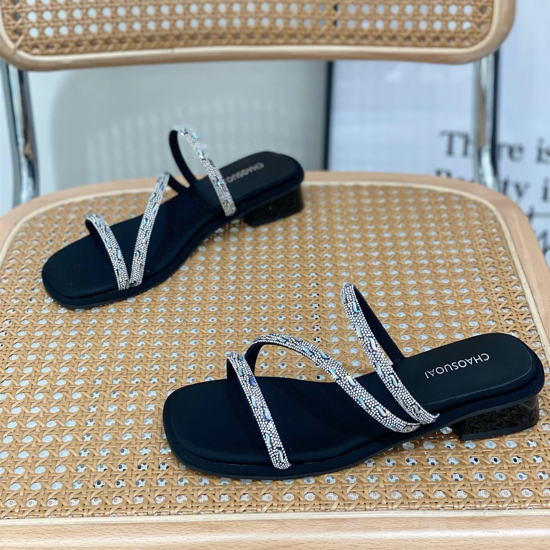 小众银色方头配裙子粗跟一字拖女2025新款夏季外穿法式晚风凉拖鞋