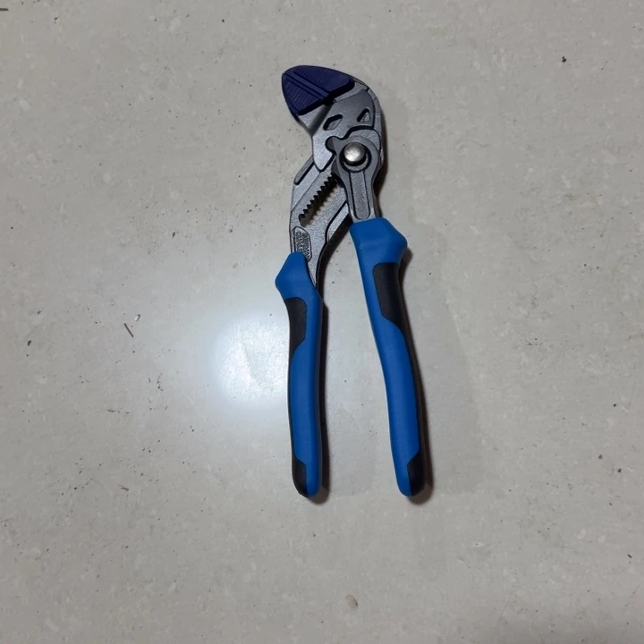 小***王闪购五金配件实拍