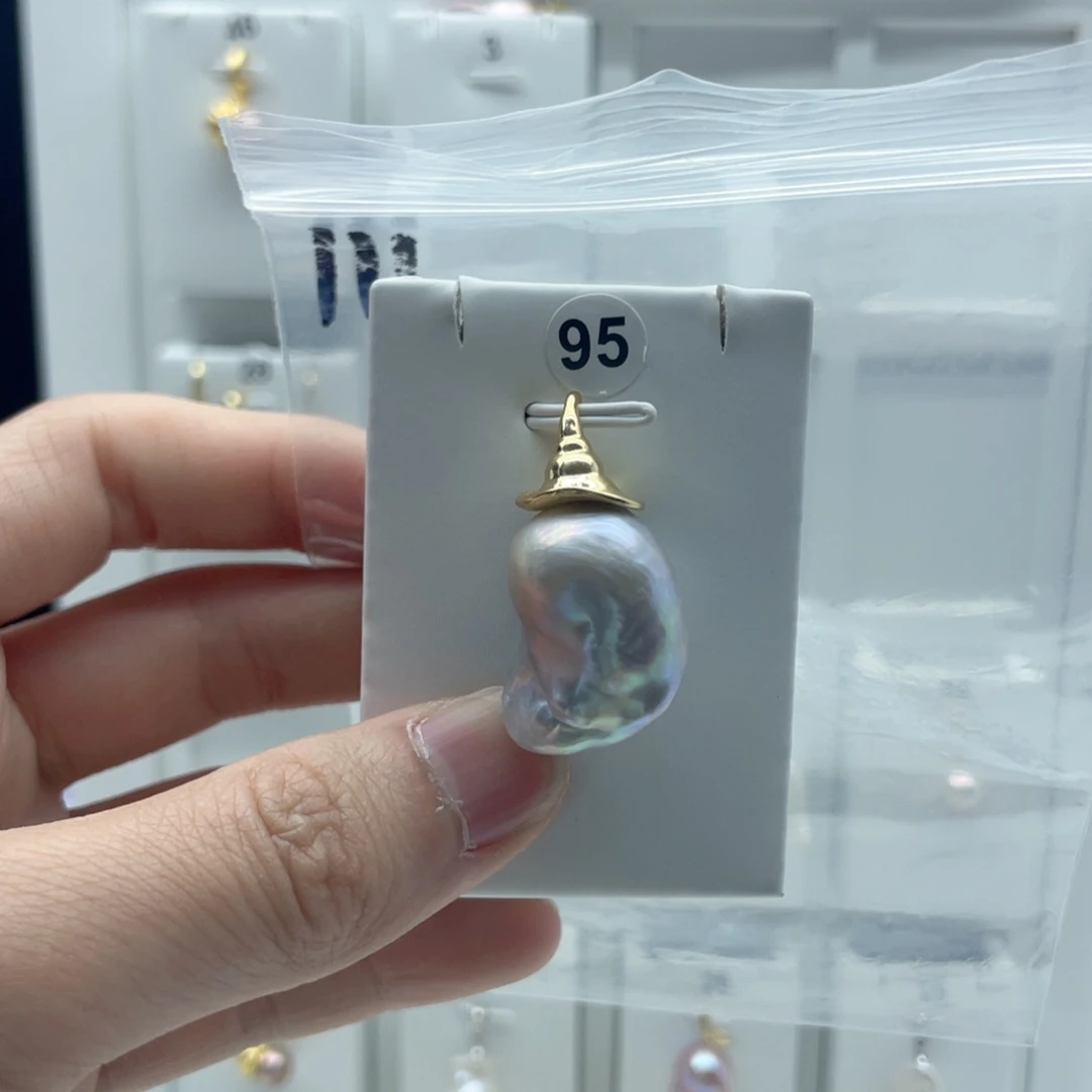 合金淡水珍珠颈饰