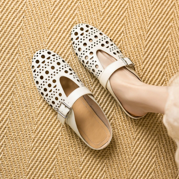 平底2025年夏季新款真皮女低跟包头休闲复古舒适包头拖鞋子女半拖