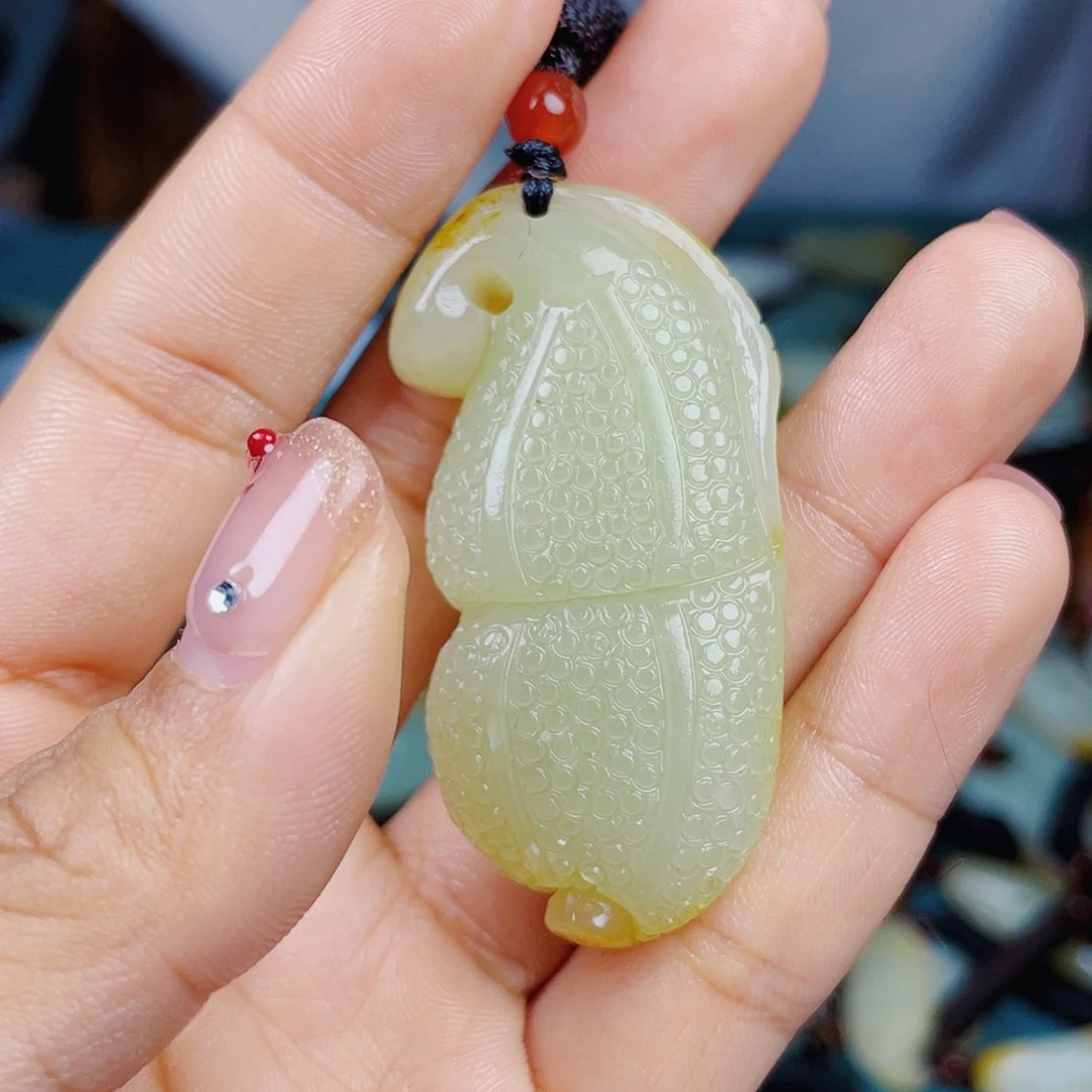 颈饰未镶嵌和田玉