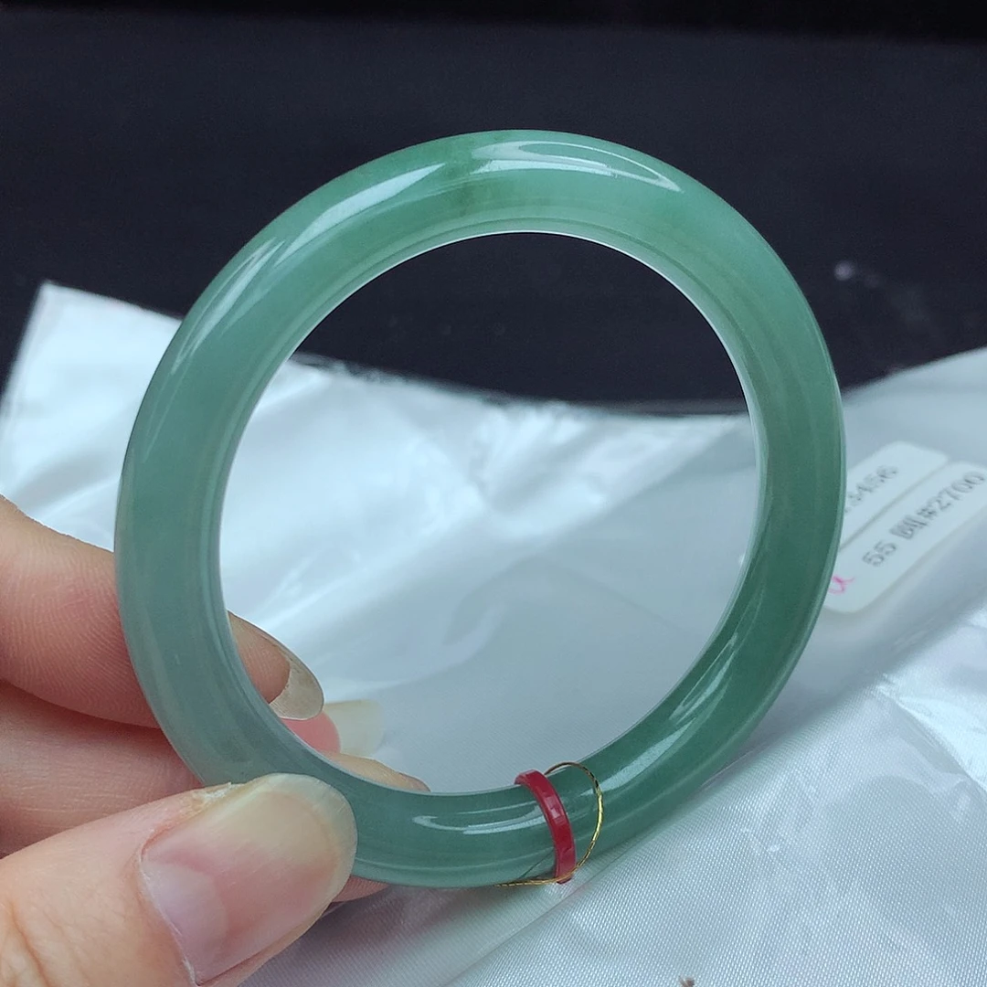 翡翠手镯未镶嵌55圆456