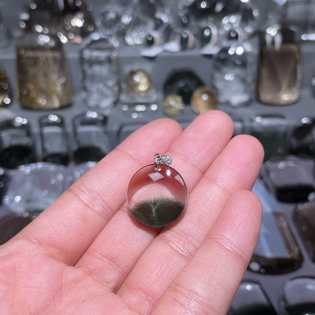 小***e水晶银S925镶嵌颈饰挂件