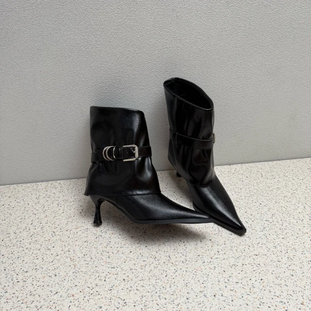 欧美风金属扣尖头细跟显瘦高跟短靴女秋冬短筒瘦瘦靴白色裤管靴子