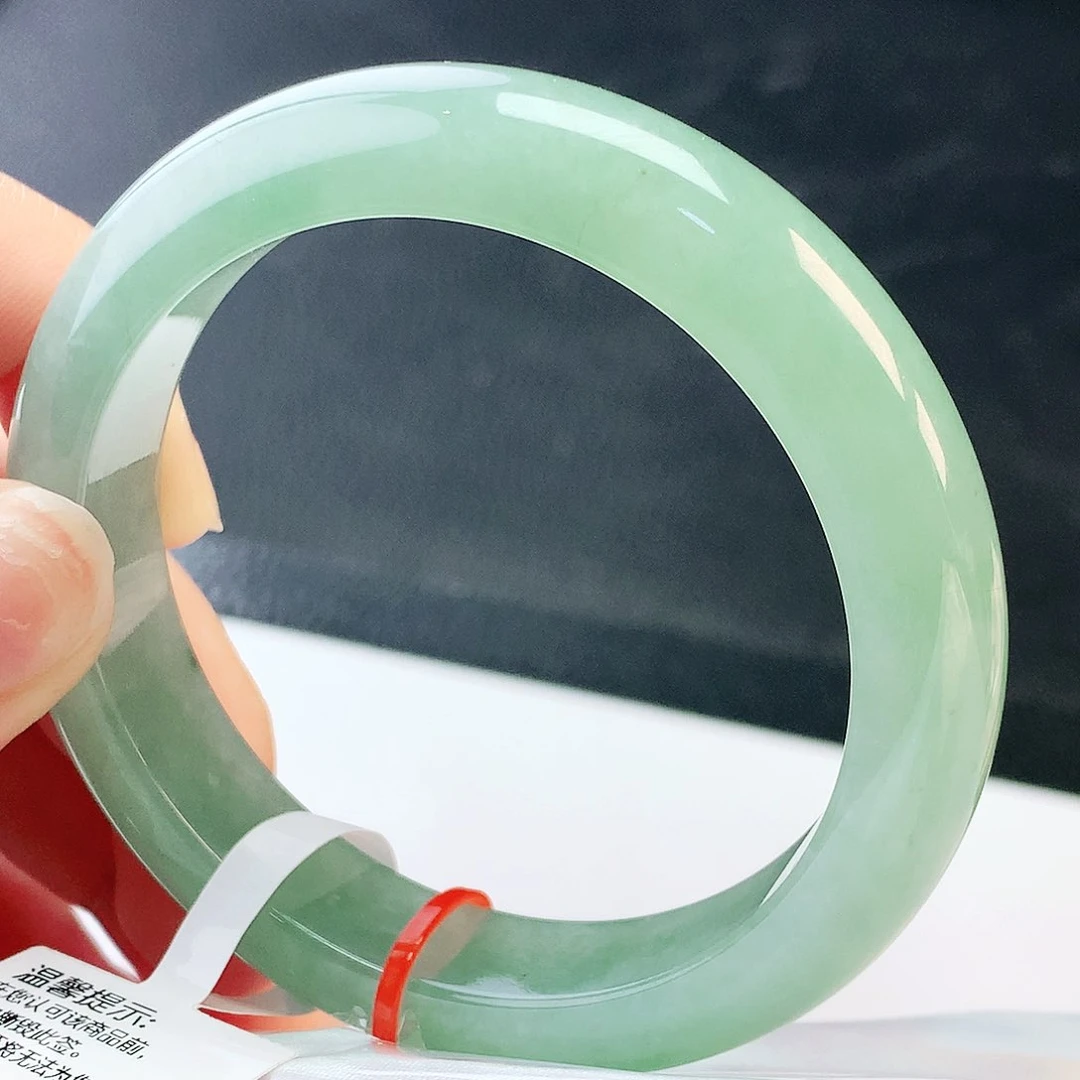 未镶嵌手镯翡翠56圈