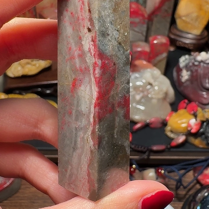 昌化鸡血石走*草昌化鸡血石