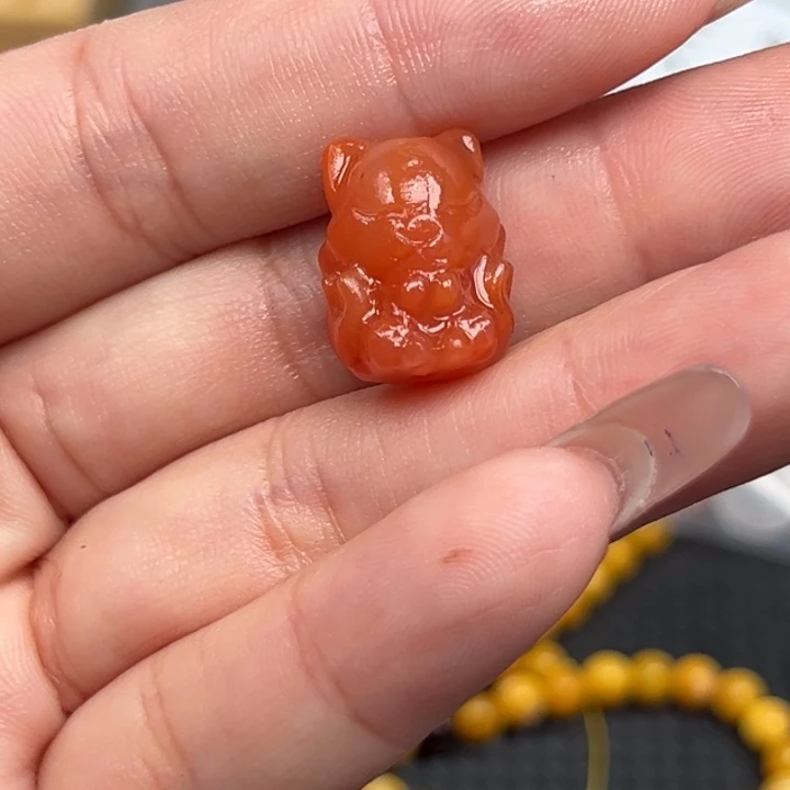颈饰未镶嵌南红玛瑙