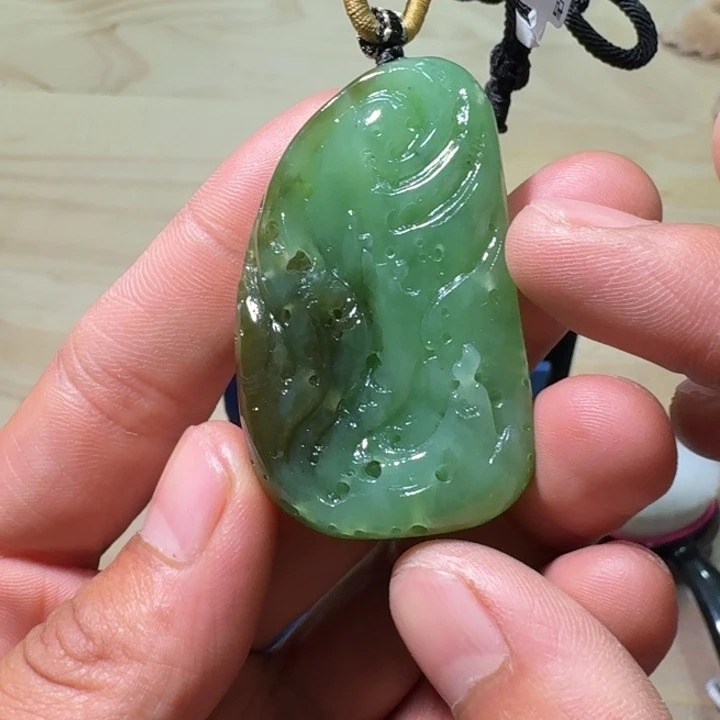 未镶嵌和田玉（糖玉）挂件