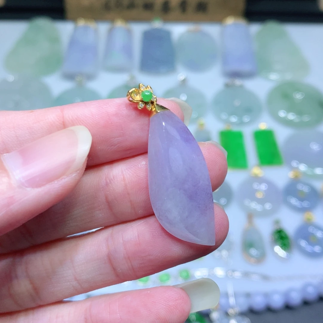 翡翠吊坠(不含链)18K金镶嵌