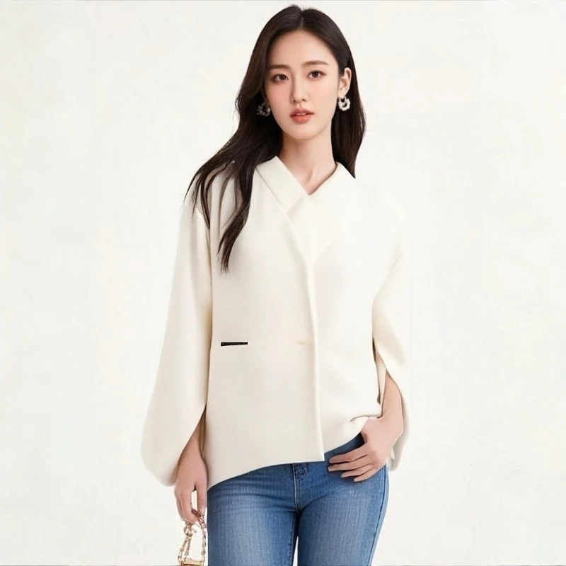 （000——099）女装大衣，默认微瑕，微脏，发黄，染色，起球，介意勿拍。