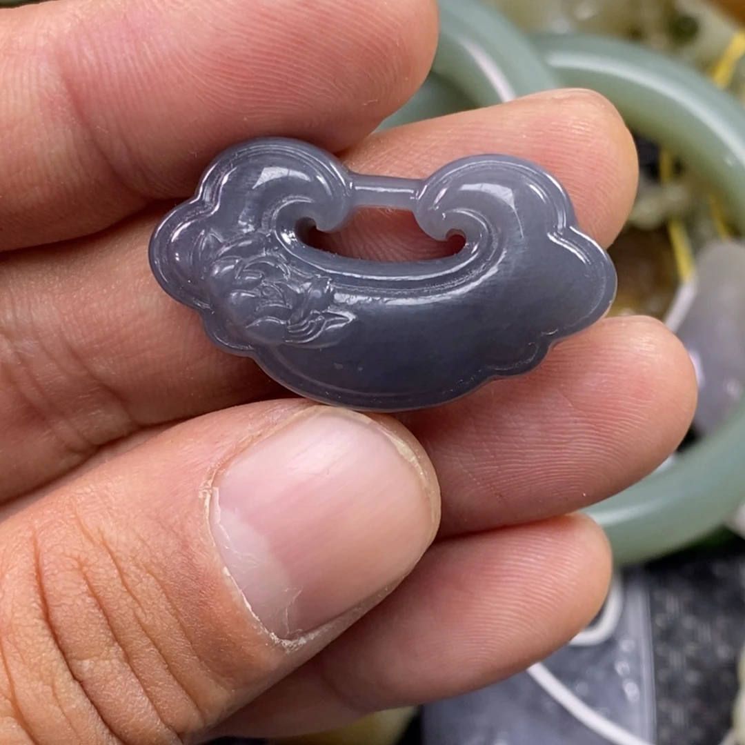 和田玉吊坠未镶嵌?****?