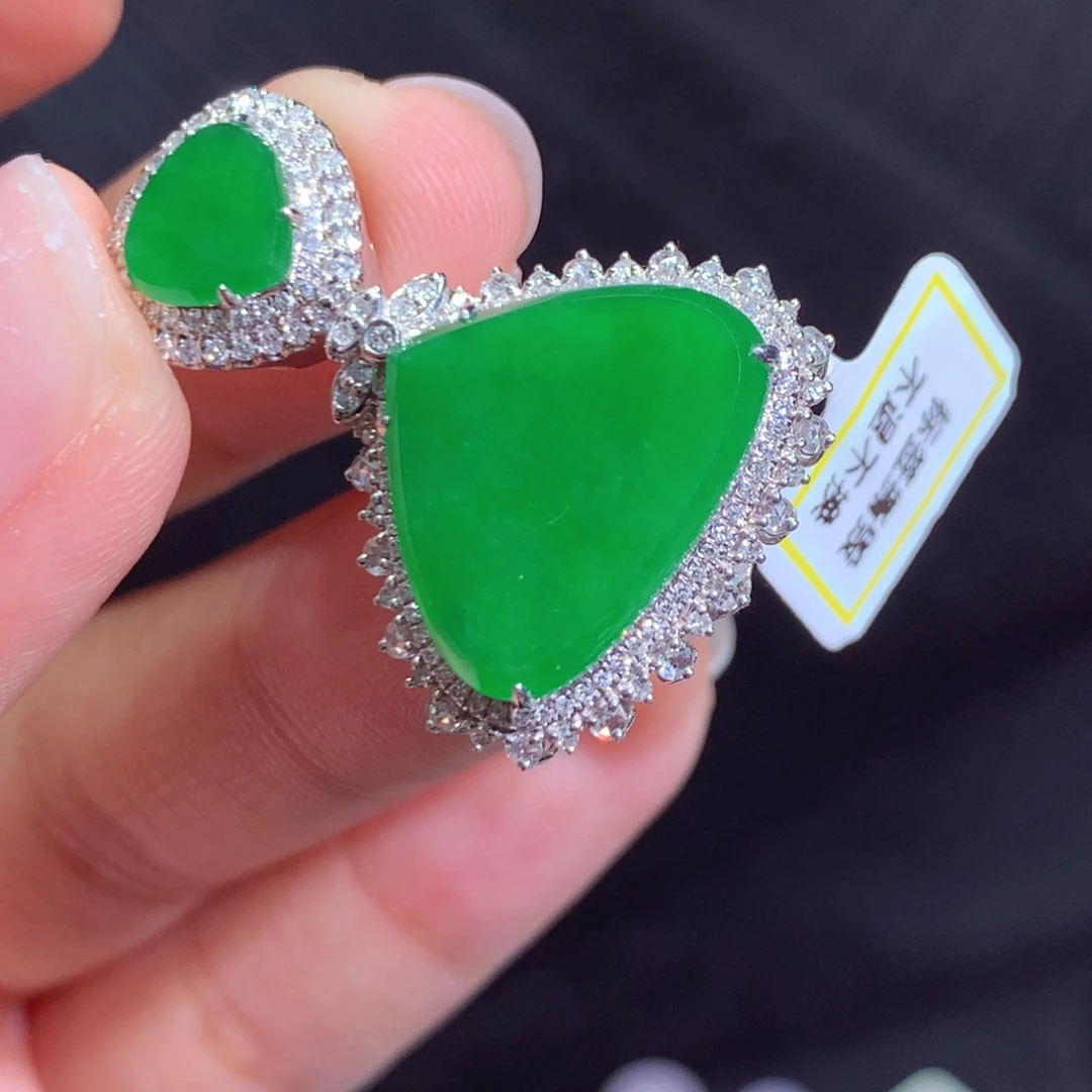 吊坠(不含链)18K金镶嵌翡翠