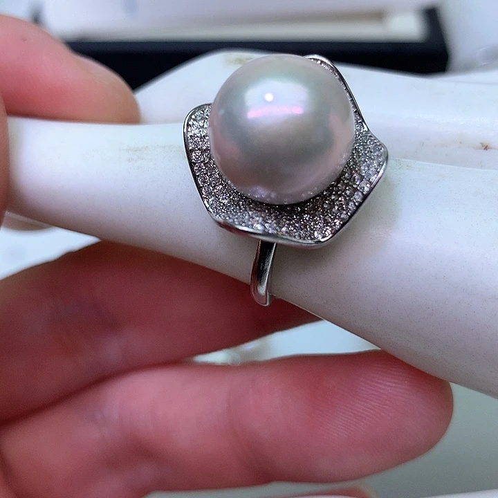 银S925镶嵌耳饰淡水珍珠