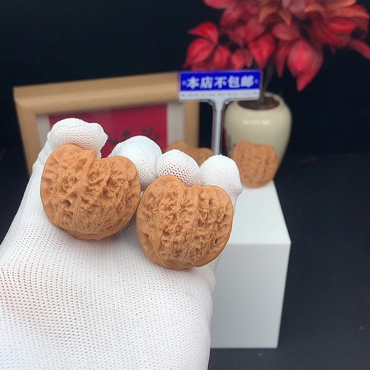 文玩核桃吊坠燕山