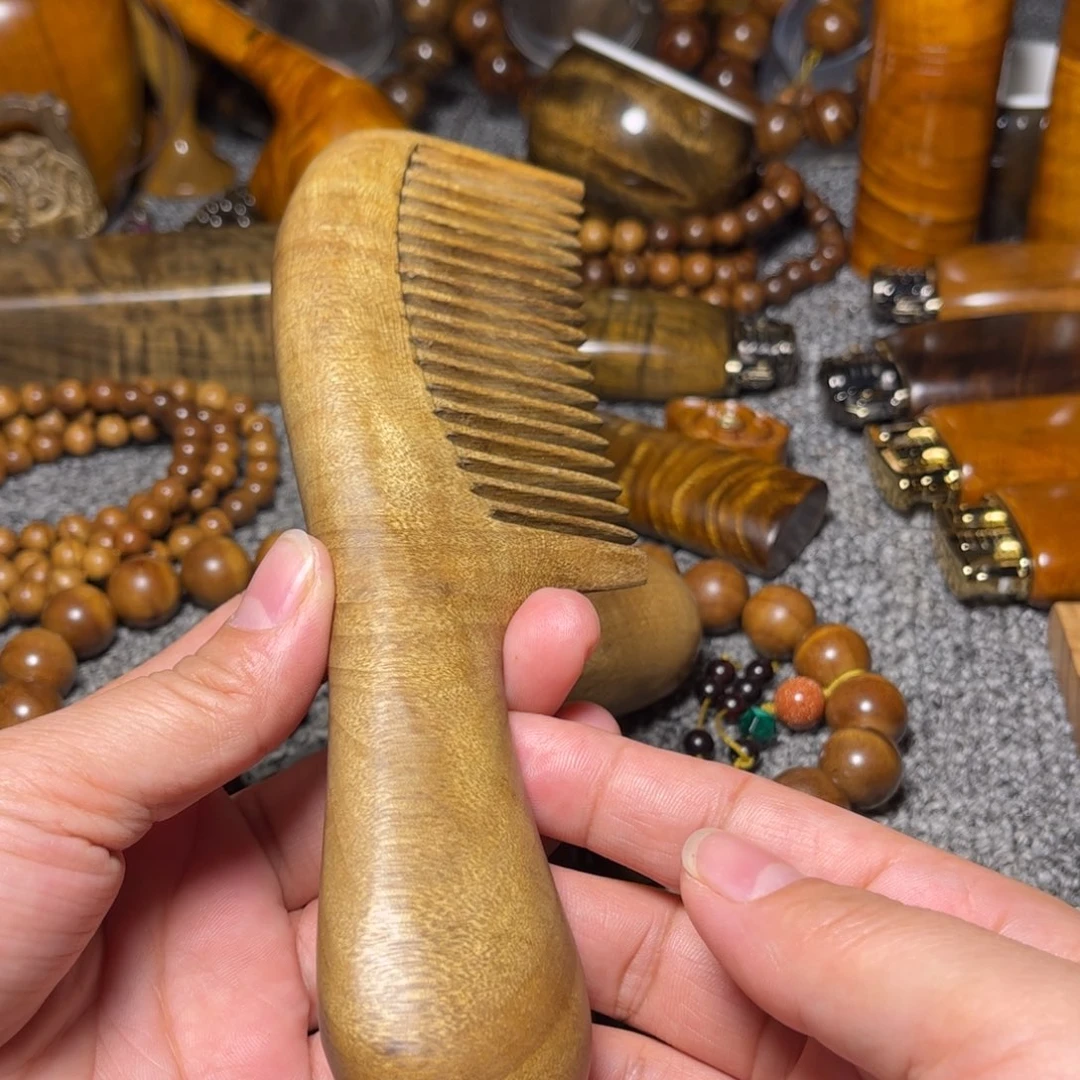 金丝楠一体梳小叶