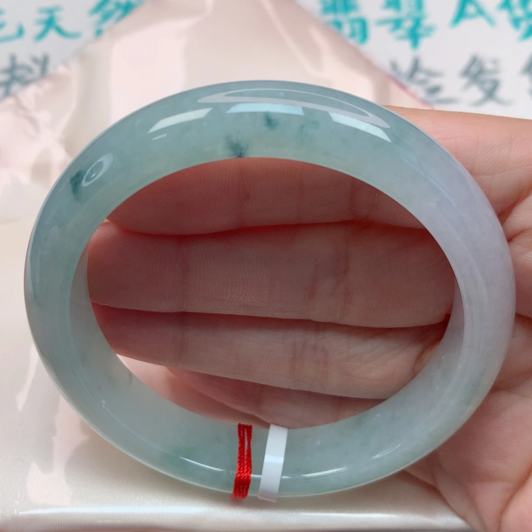 翡翠手镯未镶嵌57.9圈 冰晴底飘蓝花 冰胶感